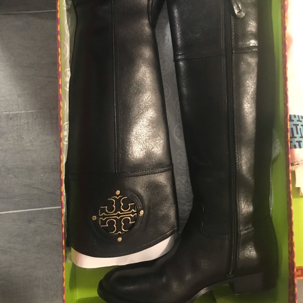 ❌SOLD❌Black Tory Burch Boots